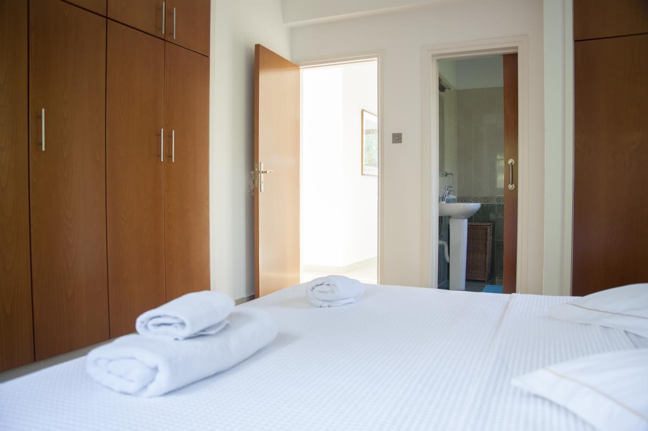 Villa Infinite Blu Пафос Екстер'єр фото