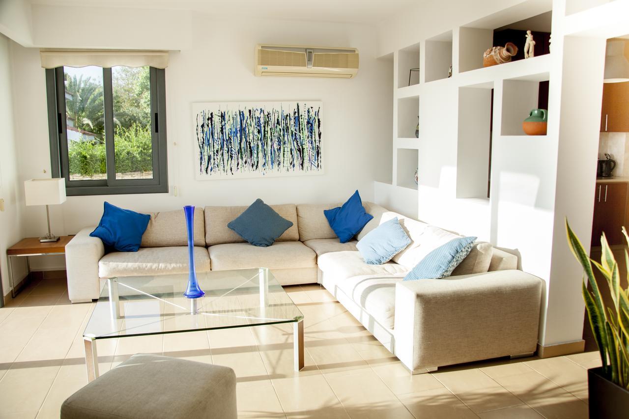 Villa Infinite Blu Пафос Екстер'єр фото